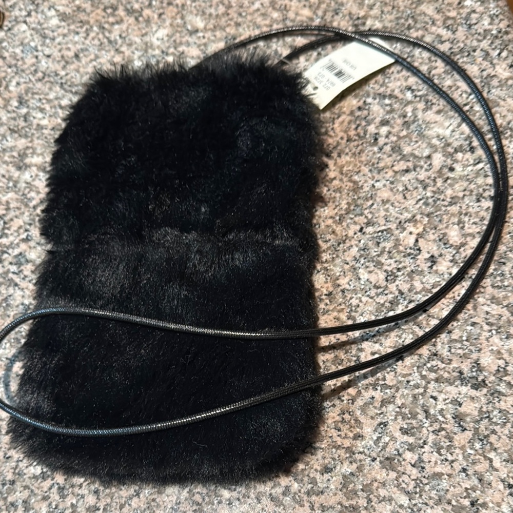 Black Sleek Phone Case Accessory